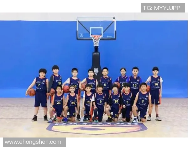 篮球启明星校服助力校园运动风尚展现青春活力与团队精神
